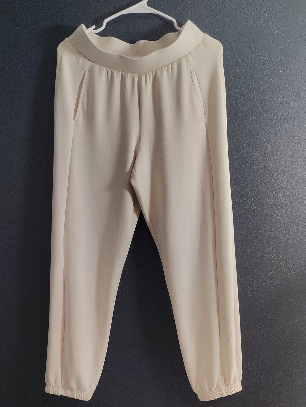Lou & Grey Lightweight Cream Scuba Soft High Rise Tapered Joggers